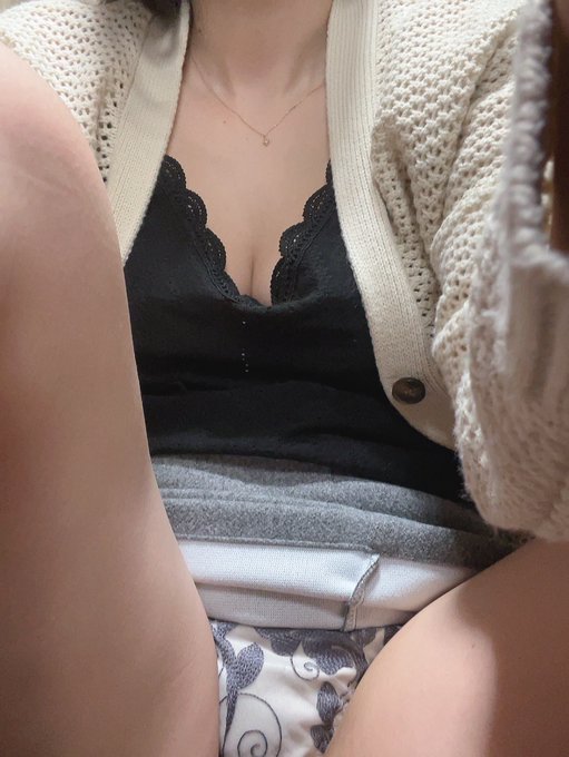 だらしない身体だけど需要ある？  ＃人妻 ＃セフレ募集 ＃欲求不満 https://t.co/5cBxmmH0fD