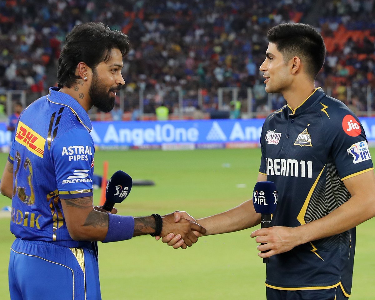 mipaltan's tweet photo. Hardik 🤝 Shubman
Old friends, a new rivalry 💙
#MumbaiMeriJaan #MumbaiIndians #GTvMI | @hardikpandya7 https://t.co/kt13jF57r8