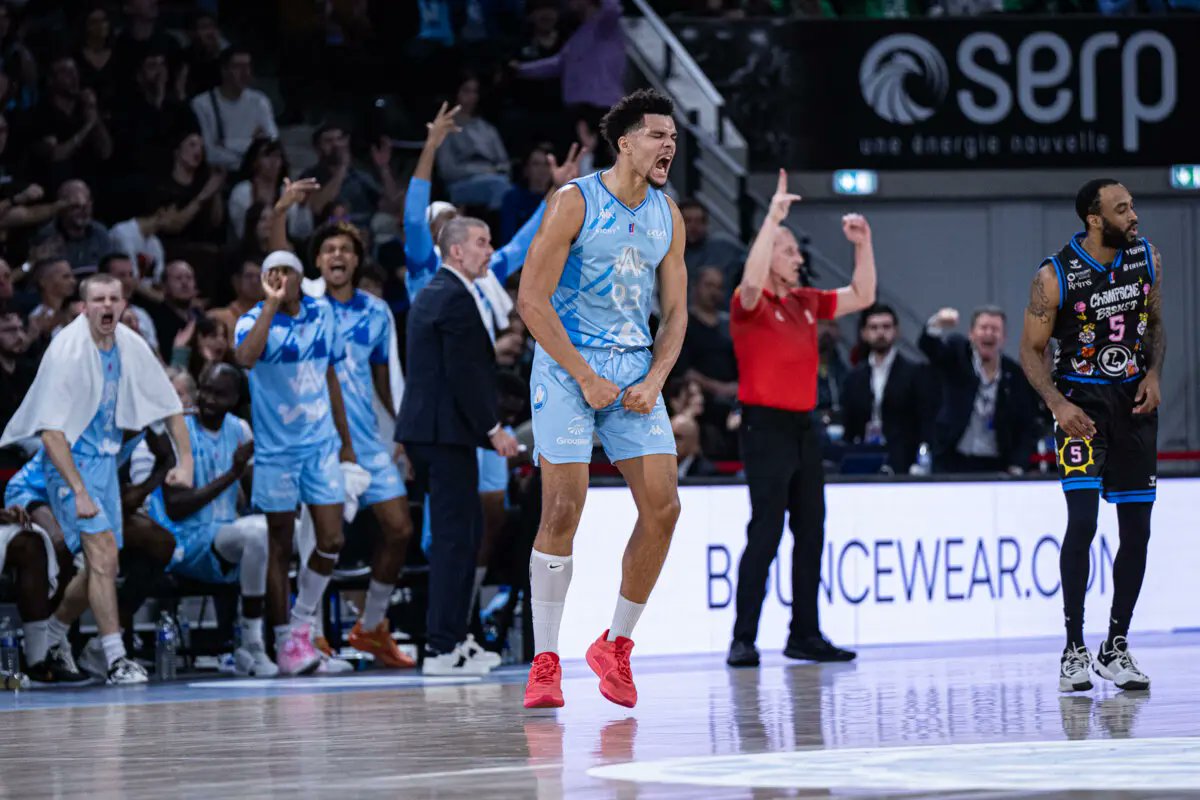 Be_BasketFr's tweet photo. 💯 Vichy, le choix payant de Noah Penda ! 

🐥 À 19 ans, le prospect compte déjà plus de 80 matchs de #ProB au compteur, avec plus de 22 minutes de moyenne cette saison !

📈 https://t.co/06z2e55QR1 https://t.co/aMW4qARTs6