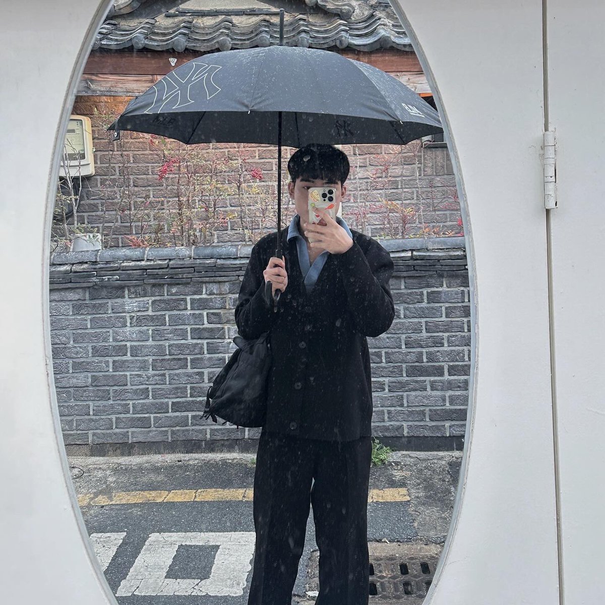 wuju04's tweet photo. 🌧️
#ㄱㅊㅅ #게친소 #경주게이 #04게이 #게이 #경주 https://t.co/D399HkKmRY