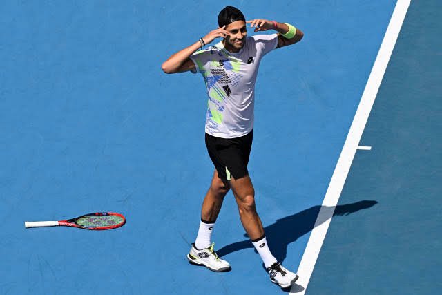 JoeBetsReal's tweet image. 🎾Tennis
ATP Miami
Dimitrov vs Tabilo
🔥Tabilo +1.5 Sets +121 (2u)

I have concerns about Dimitrov’s inconsistency and mental fortitude in the game, especially given his track record. Tabilo, on the contrary, tends to play with a strong fighting spirit. Additionally, Dimitrov has…