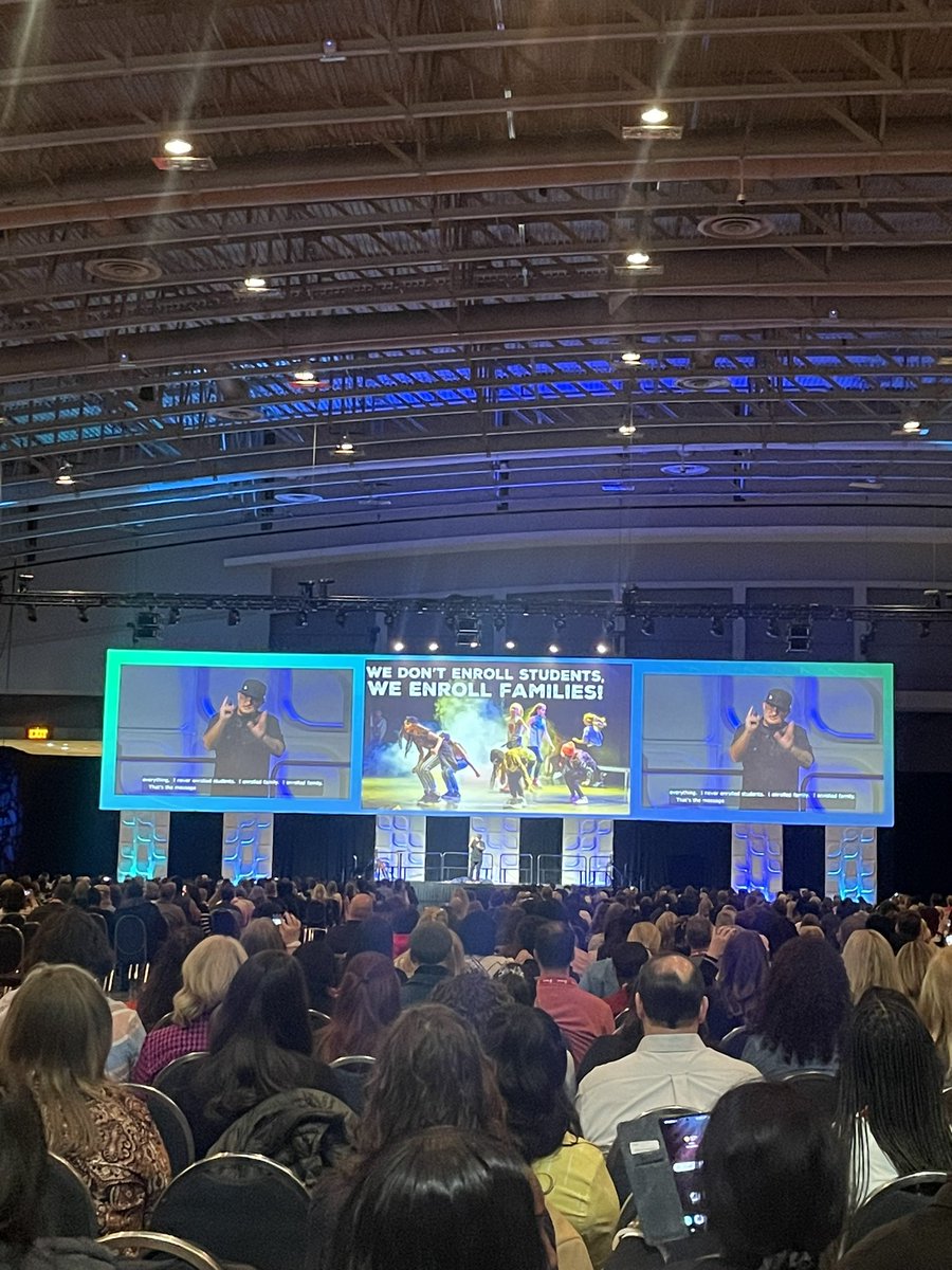ellengianakis's tweet photo. “When you give kids the power to read and write, you give them the power to change the world. That’s the power of literacy” 📚 Amazing opening session by @brewerhm this morning! #ASCD #ASCD2024 #ASCD24 https://t.co/PqlMCDlQsh