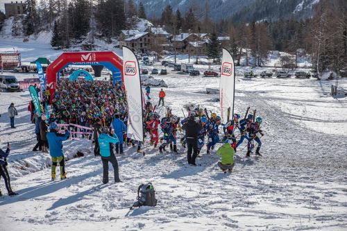 Grande successo in Valle d'Aosta con il Millet Tour du Rutor Extreme, la prima tappa della Grande Course #SkiAlpi #skimountaineering #24Marzo #scialpinismo dlvr.it/T4XxKf