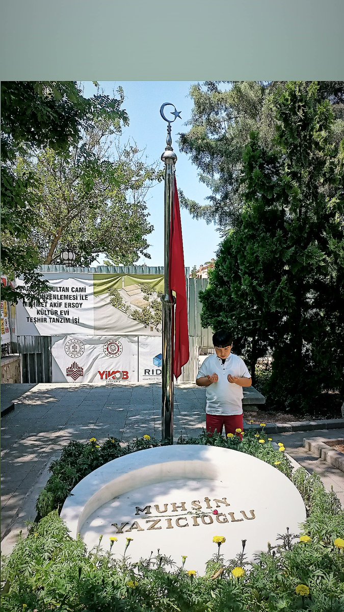 ▪️Bu seçimde geçecek ama sizler yine akraba, komşu arkadaş olarak kalacaksınız. Siyaset kavga aracı olmasın. ▪️Muhsin Yazıcıoğlu ▪️Vefatının sene-i devriyesinde Bilge insana Allah Rahmet Eylesin.