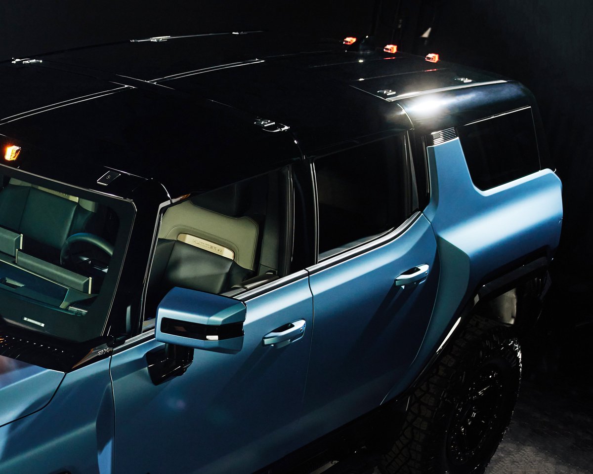An out-of-this-world edition—the exclusive #GMCHUMMEREV Omega Edition, featuring a Neptune Blue Matte exterior. Available now. Learn more about the #GMCHUMMEREV with #BobRossBuickGMC! ➡️ ow.ly/e5vj50QZUJR
