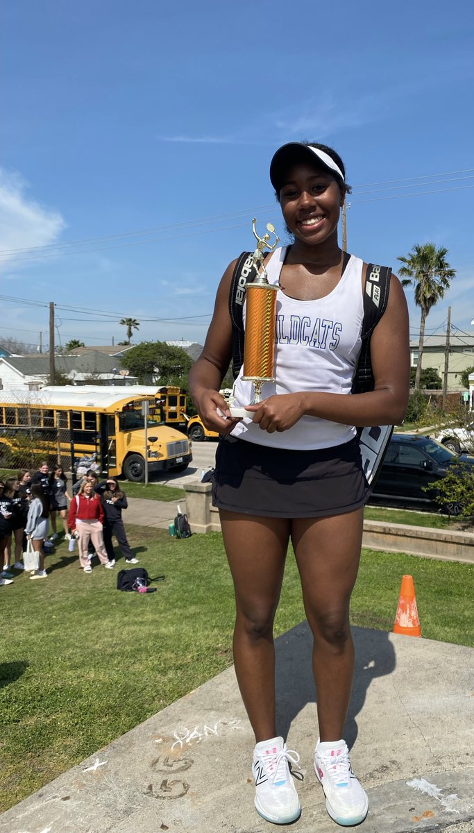 MikinleyJamison's tweet photo. Stay focused, Stay determined, Stay Fierce!
Galveston Beachcomber Classic 2024, Girls Singles Division Champion
#hustleandheartwillsetyouapart
@guyertennis @GuyerGirlsTrack https://t.co/zPMDaFf8F2