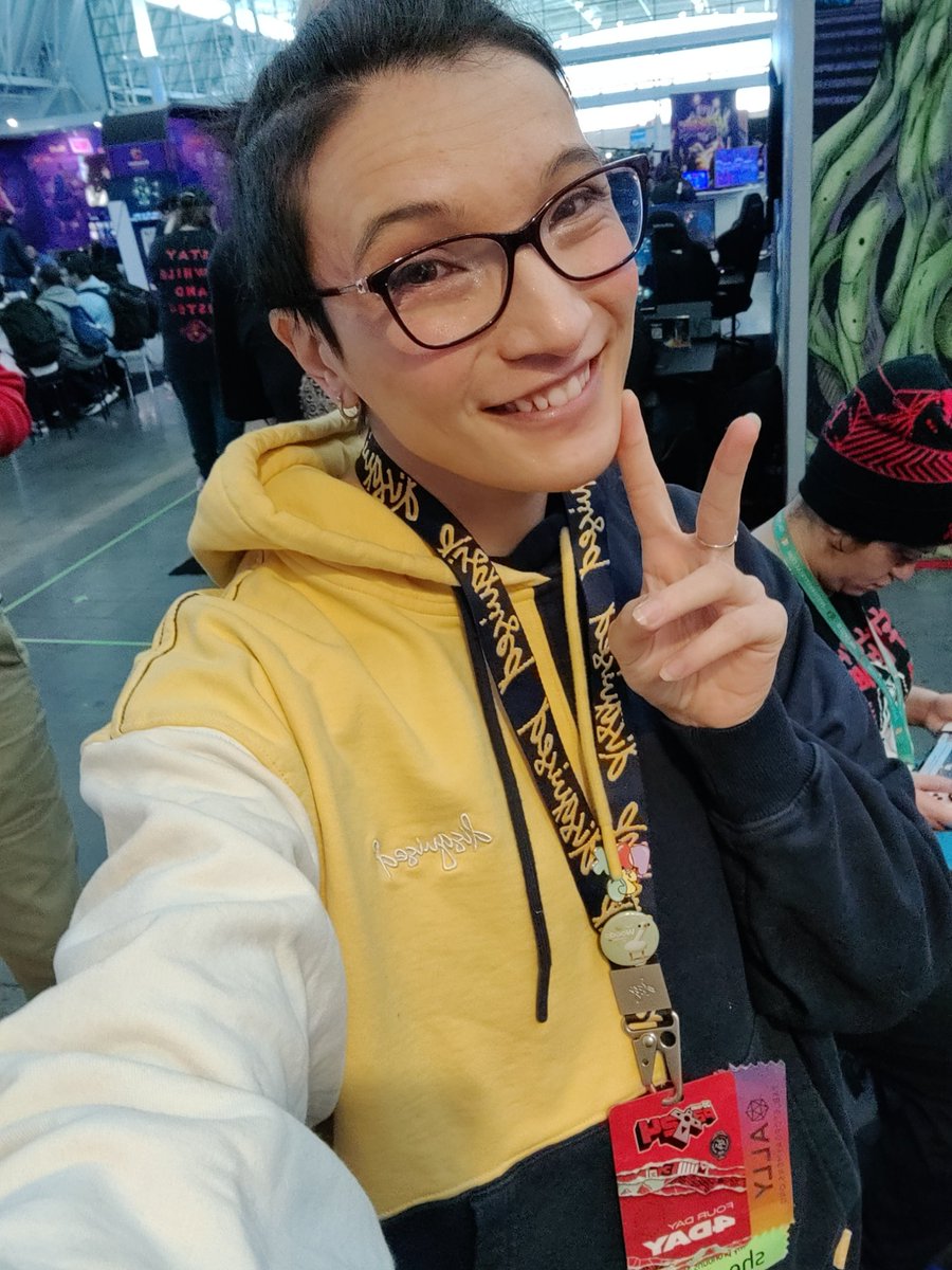 Posey_Play's tweet photo. Repping @Disguised merch at PAX East today. #dsg #dsgfighting @DisguisedToast https://t.co/ONQBBydTZv