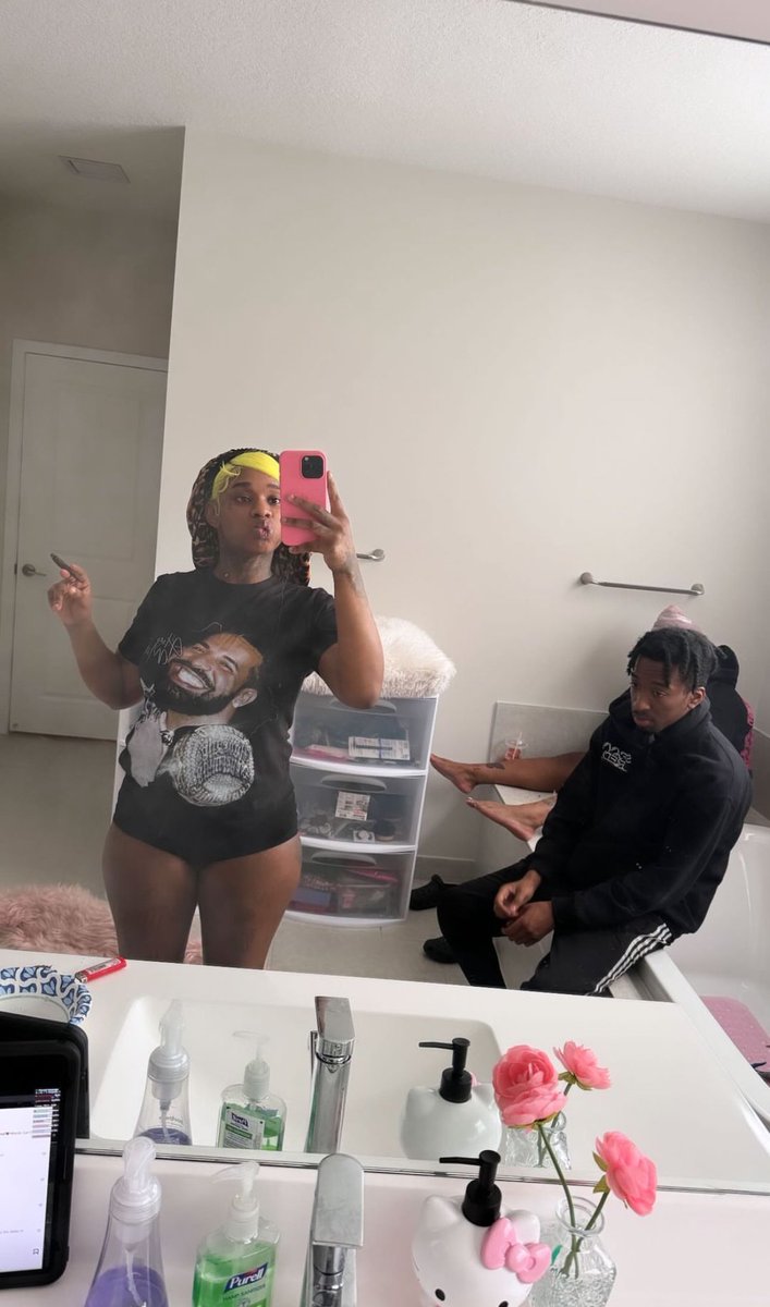 SexyyRed314_'s tweet photo. https://t.co/oHkn7S5ac5