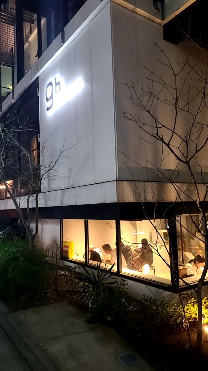 otakesan141's tweet photo. ハフで東京赤坂のカプセルホテルに１泊✨
公式・アゴダ・楽天と比べても最安でした！
土日ハイシーズンでも料金が同じなのは魅力です！😀

まだ未登録の人は下記からどうぞ🤲
3,300円分もらえちゃいますよ！
https://t.co/UjZKHCmBkz

#ハフ #HafH #旅のサブスク #hafhtheworld #EXTAGEWORKS https://t.co/oKYNWodrTW