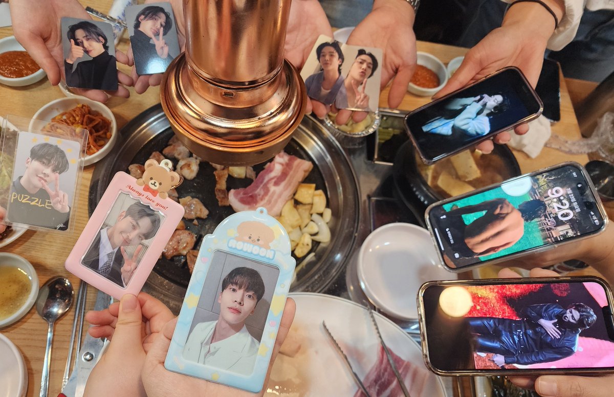 Rowo_on807's tweet photo. 떠구도 만나고 칭구들도 만나고
애키야 행복한 시간갖게 해줘서 고마어💛
떠구도 맛있는거 먹고 푹 쉬쟈 https://t.co/y7VGuV12EP