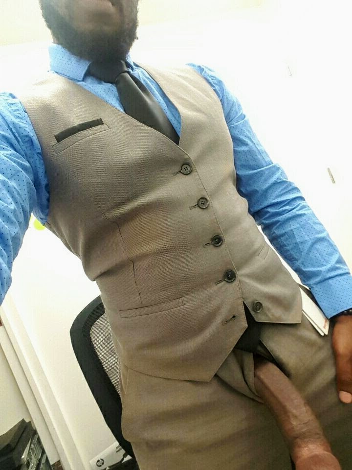 VibraniumBBC's tweet photo. @ThatDamnShawn1 This is how I get 10% raises every quarter. https://t.co/7OVUggRKZj