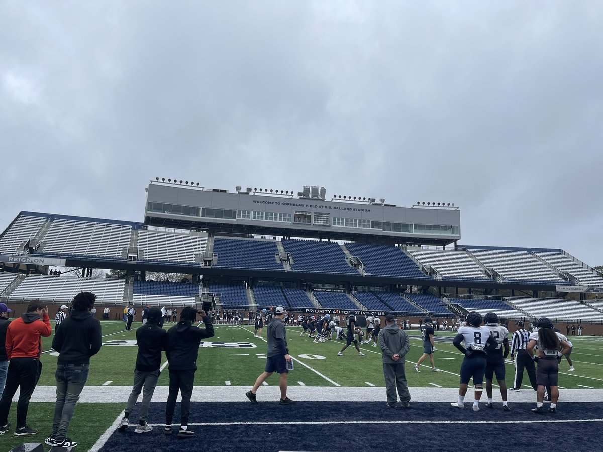 A little rain didn’t prevent a great visit @ODUFootball!! Appreciate the Q&A with @RickyRahne. Good D-line insight from @CoachVic_ Coming back 2 camp 💪🏾💪🏾 @dhglover @Recrui2Official