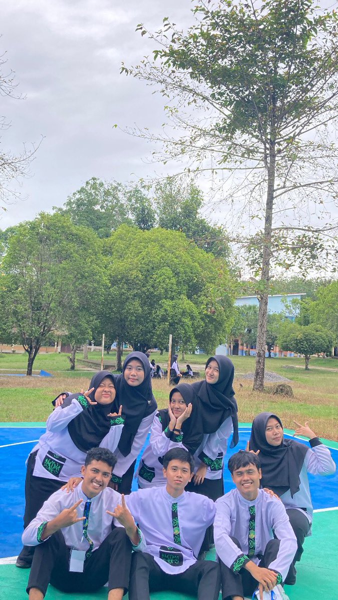 anya fun fact tweet media