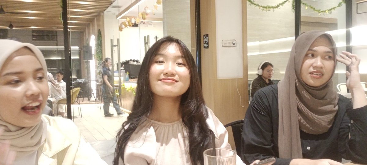 arsh1ekins's tweet photo. Second Cup Coffee – iftar with buenos surabaya.
berbincang cukup banyak! senang sekaliiii
✷ 24th march 2024 https://t.co/8t73gNYdDx