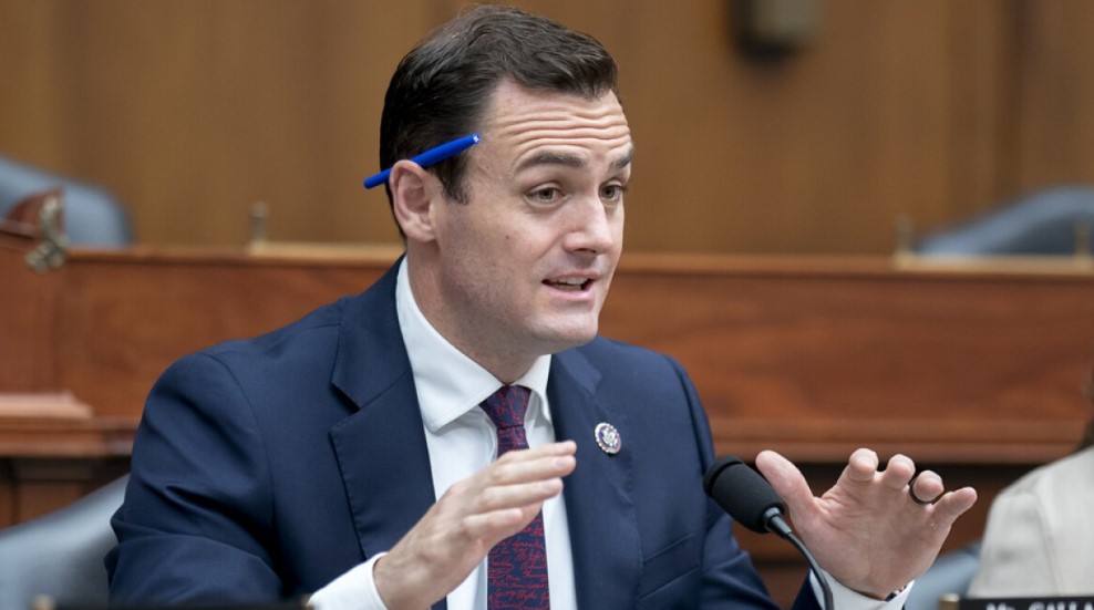 Rep. Matt Gaetz calls Mike Gallagher should be expelled from Congress immediately. RT Please👍 Do you agree with Matt Gaetz? If YES, I want to follow you!!!