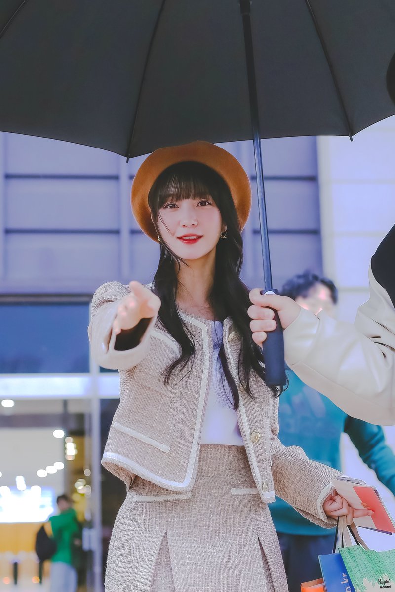 Binnie_Moment's tweet photo. 240322

#오마이걸 #OHMYGIRL #유빈 #YUBIN #배유빈
@WM_OHMYGIRL https://t.co/LmJZvEEJo5