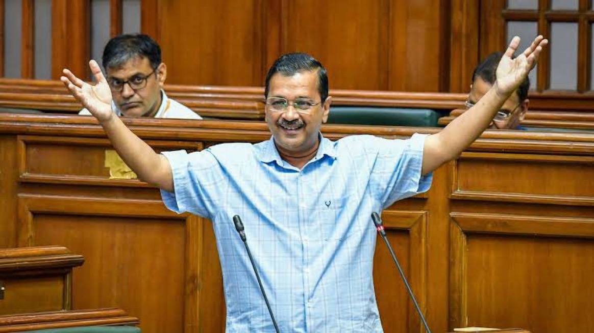 hirparadivyesh's tweet photo. चर्चे तो #kejariwal के ही हो रहे हैं !😊