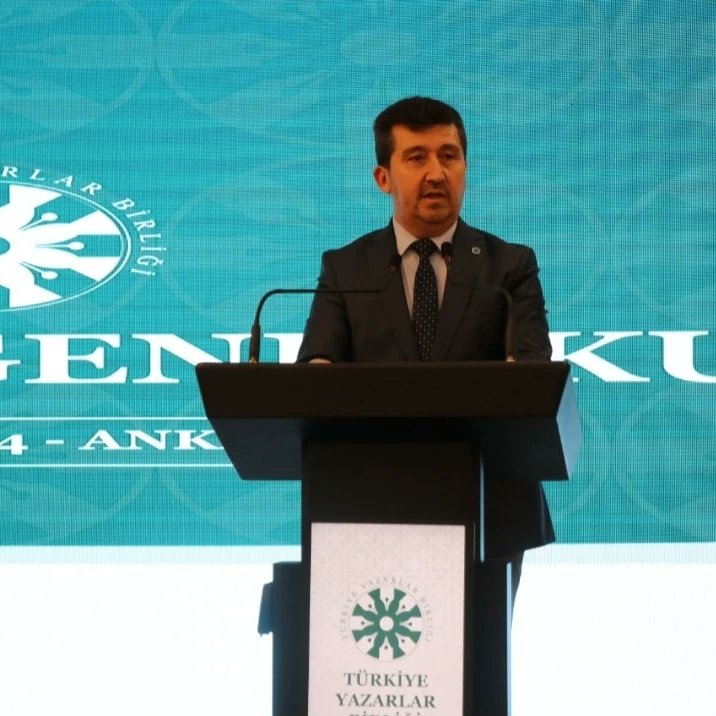 Tebrik: Prof. Dr. Musa Kazım Arıcan, Türkiye Yazarlar Birliği (TYB) 23. Olağan Genel Kurul'da yapılan oylama sonucunda tekrar Genel Başkan seçildi. Kendisini tebrik ediyor, hayırlı olmasını diliyorum.