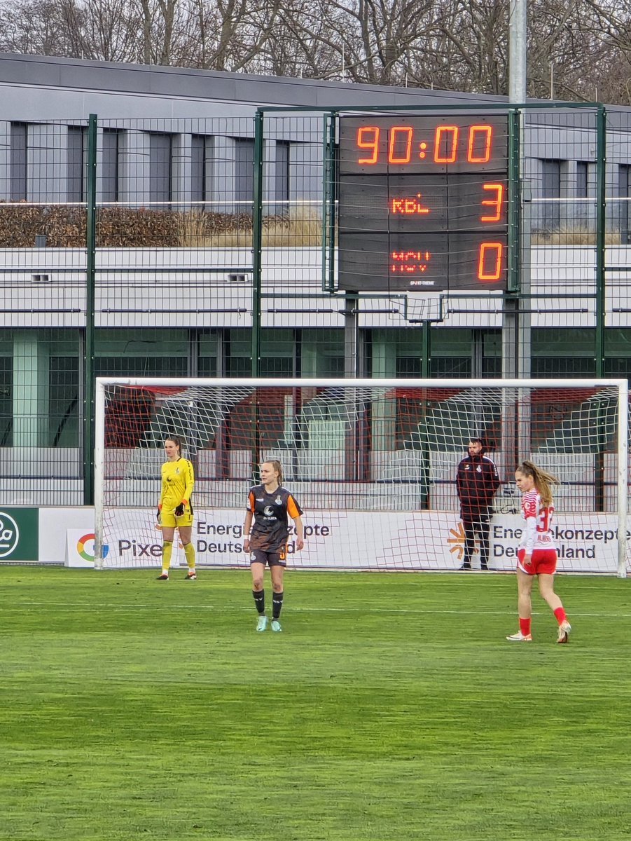 Bibax_RBL's tweet photo. Heimsieg 🙌 #RBFrauen #RBLMSV https://t.co/w44TiN2skp