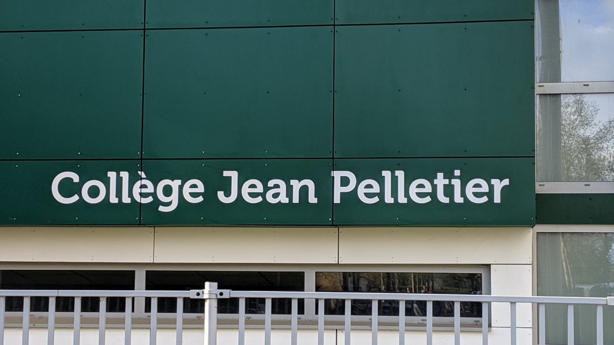 🚌🇬🇧 Départ des élèves de 5ème du collège Alice &amp; Jean Pelletier pour l'Angleterre, sur les traces du roi Arthur ! Let's go ! 😁👋