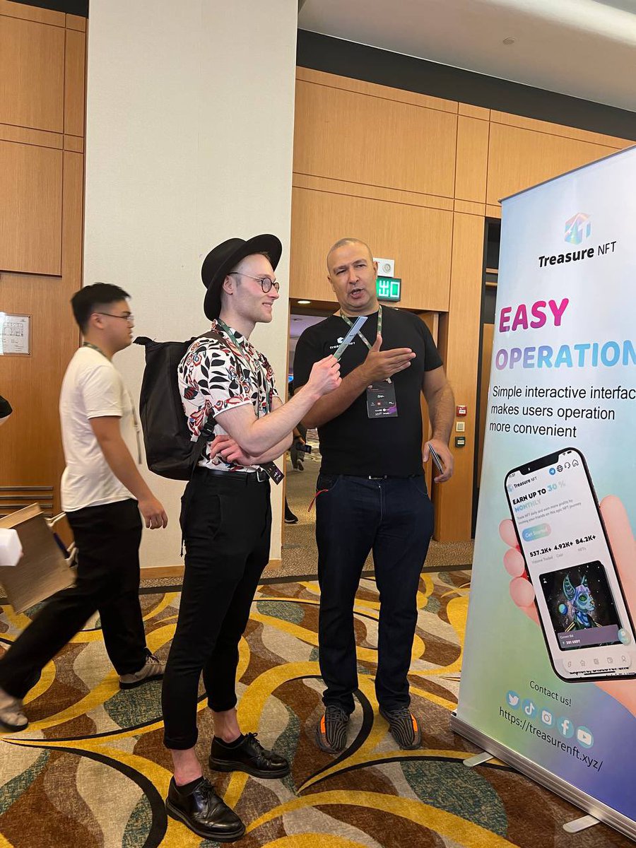 fatimakhanNFT's tweet photo. TreasureNFT CEO: Mr. Steven Alexander led the Treasure NFT team to attend the Asia Hong Kong Web.30 exchange exhibition, and introduced the world's first algorithmic trading mechanism and community incentive mechanism of the Treasure NFT platform to NFT enthusiasts and investors https://t.co/3uw5ki1ZXh