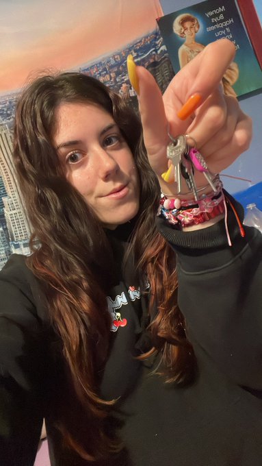 Give everything to @diamondanii. She deserves it. Total obedience and submission is the best. Become<a class="tags" href="/tag/diamondanii">@diamondanii</a>