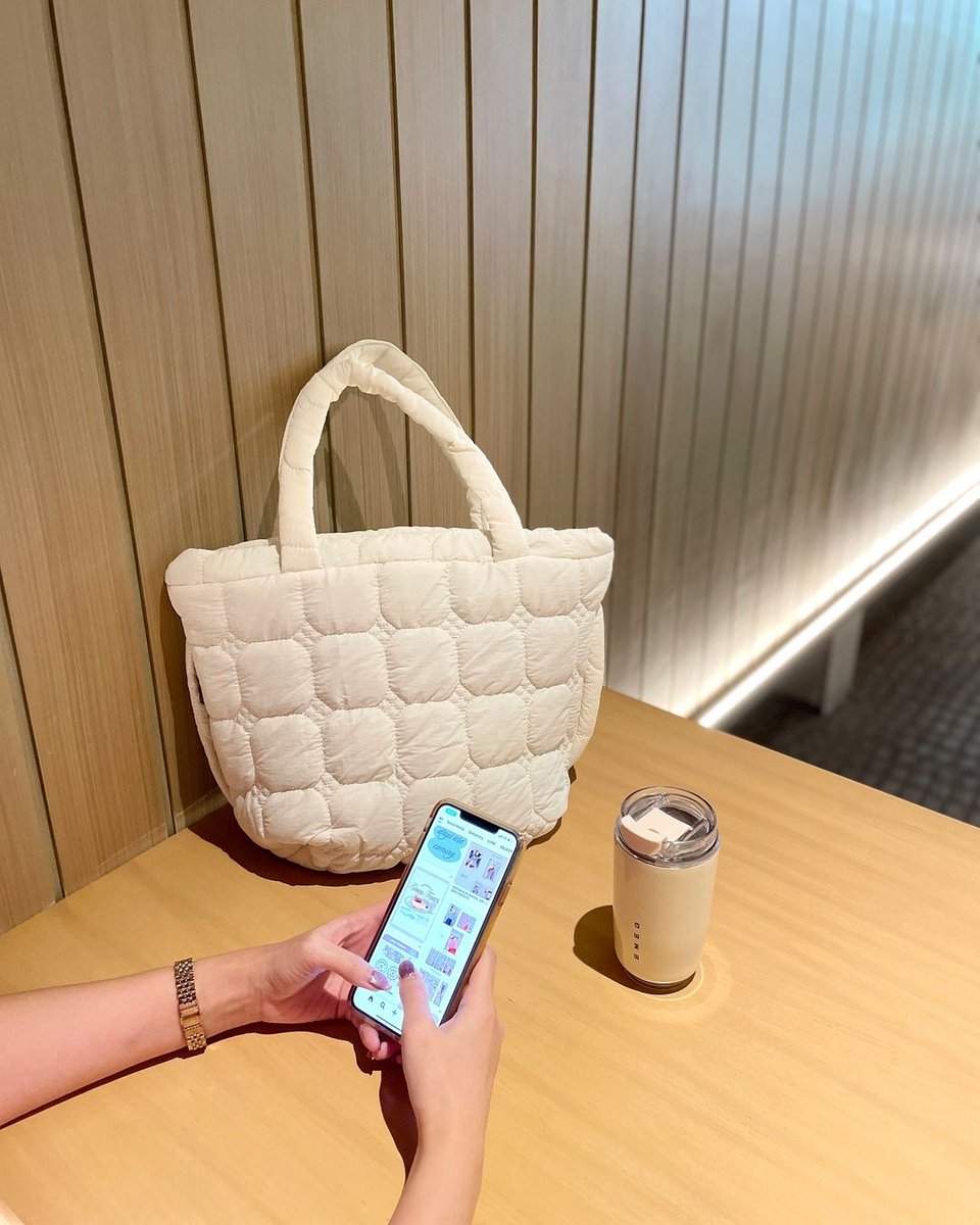 mftasun's tweet photo. Gigi Bag only 179K 
Check out now! 👇
https://t.co/wIDffc5Pum 

 #QueenOfTearsEp5 https://t.co/0ql6JnFN0k