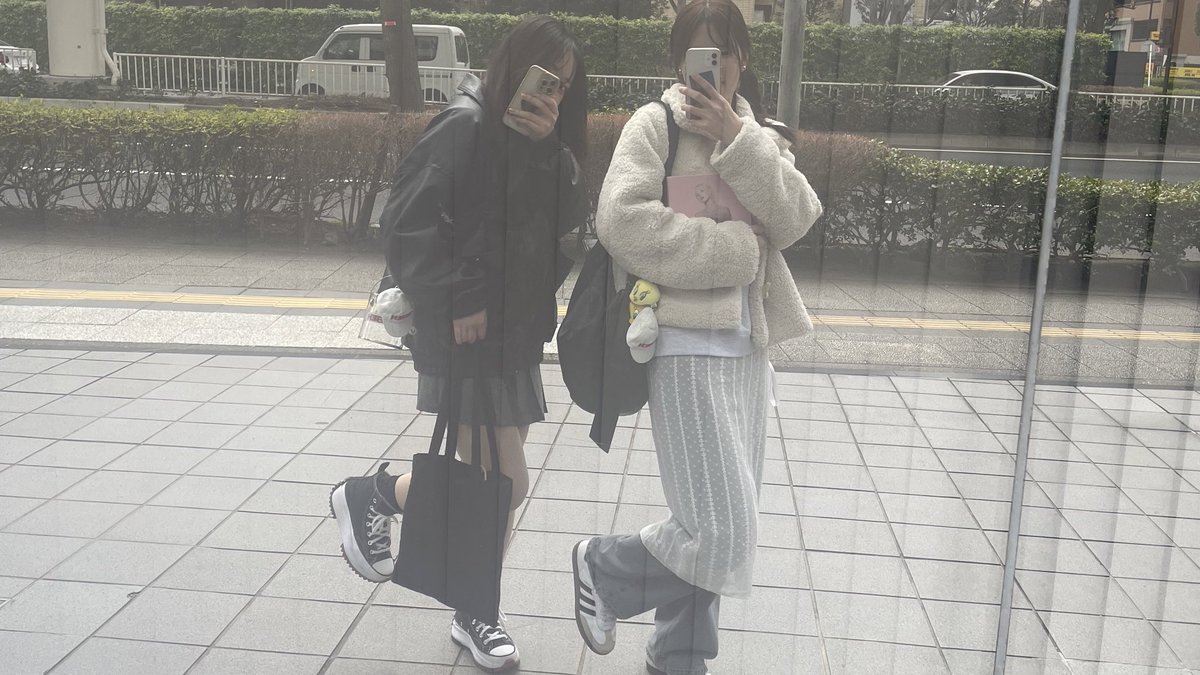 ayaa__1205's tweet photo. IU concert 🫧

センター席で肉眼でIU様見れた！！
皆で歌も歌えて楽しかったな ～ ✌🏻🕊
次はGoodday聴けますように..🫧💭

 #IUHERWorldTour #iu #HER_WORLD_TOUR #HER_WORLD_TOUR_IN_YOKOHAMA https://t.co/kBAmRibUcp