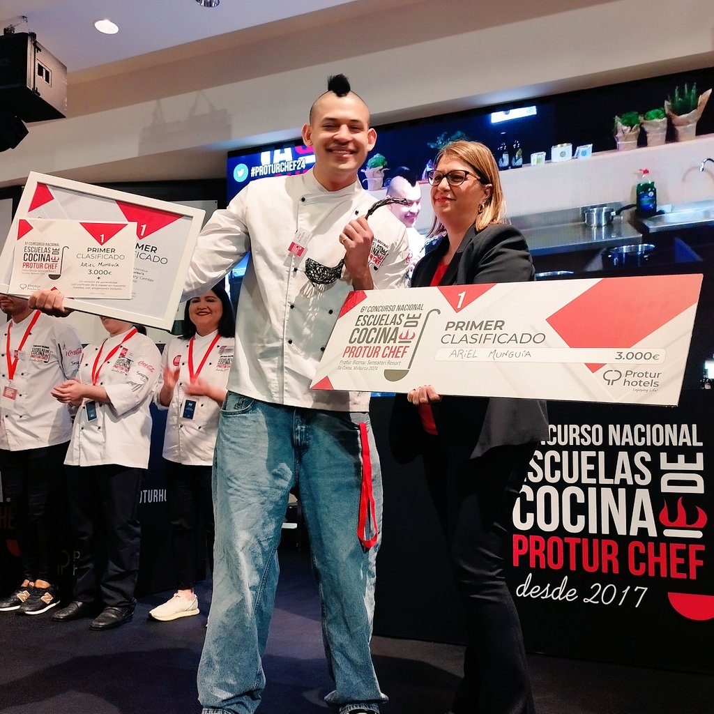 TomeuCuiner's tweet photo. Ariel Munguía @bculinary ganador del 6° Concurso Nacional de Escuelas de Cocina #ProturChef24 @ProturChef @proturhotels https://t.co/zrnWDUMc6F
