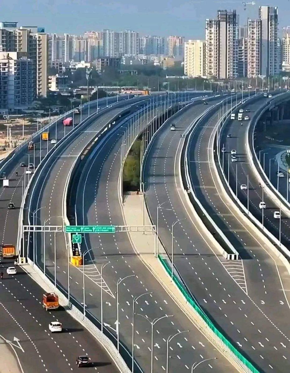 Explore the horizon of connectivity on India's first 16-lane expressway 🛣, the Dwarka Expressway: where infrastructure meets innovation. 🚗✨

Courtesy: @IndianTechGuide

#PragatiKaHighway #GatiShakti #BuildingTheNation #ModiKiGuarantee #DwarkaExpressway