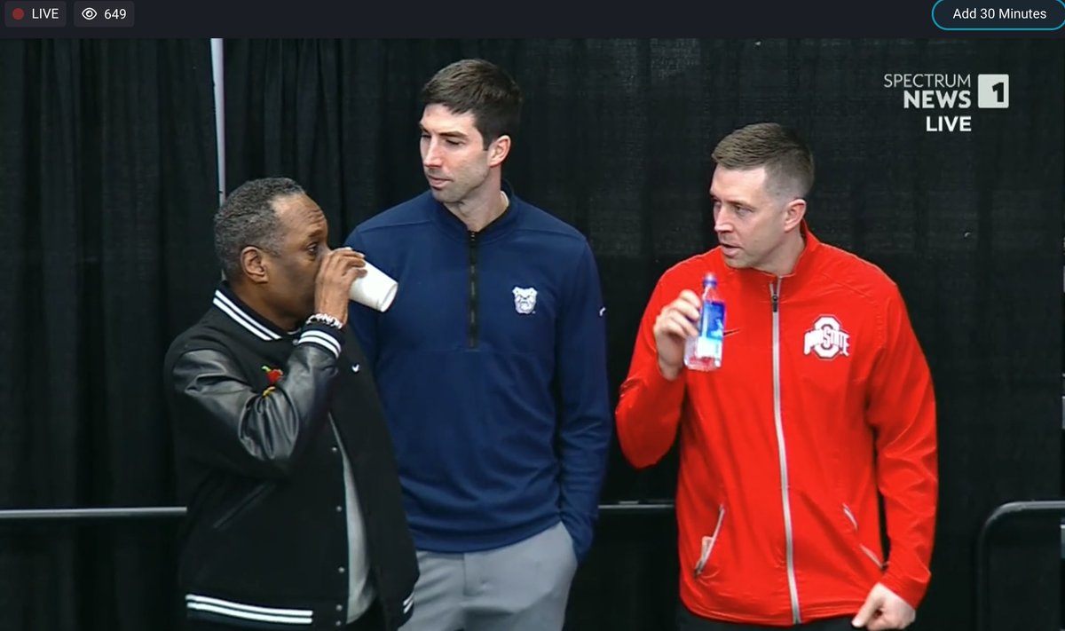 SpecSportsOH's tweet photo. If Jake &amp; Jon Diebler are watching, so should you. @OHSAASports boys basketball state championships live on @SpectrumNews1OH all day! https://t.co/zreghZDu25