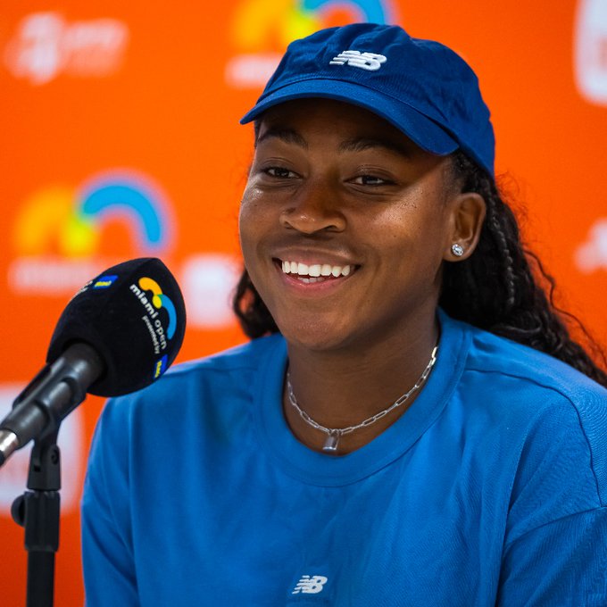 COCO GAUFF - Página 30 GJcb20OWsAIo0mT?format=jpg&name=small