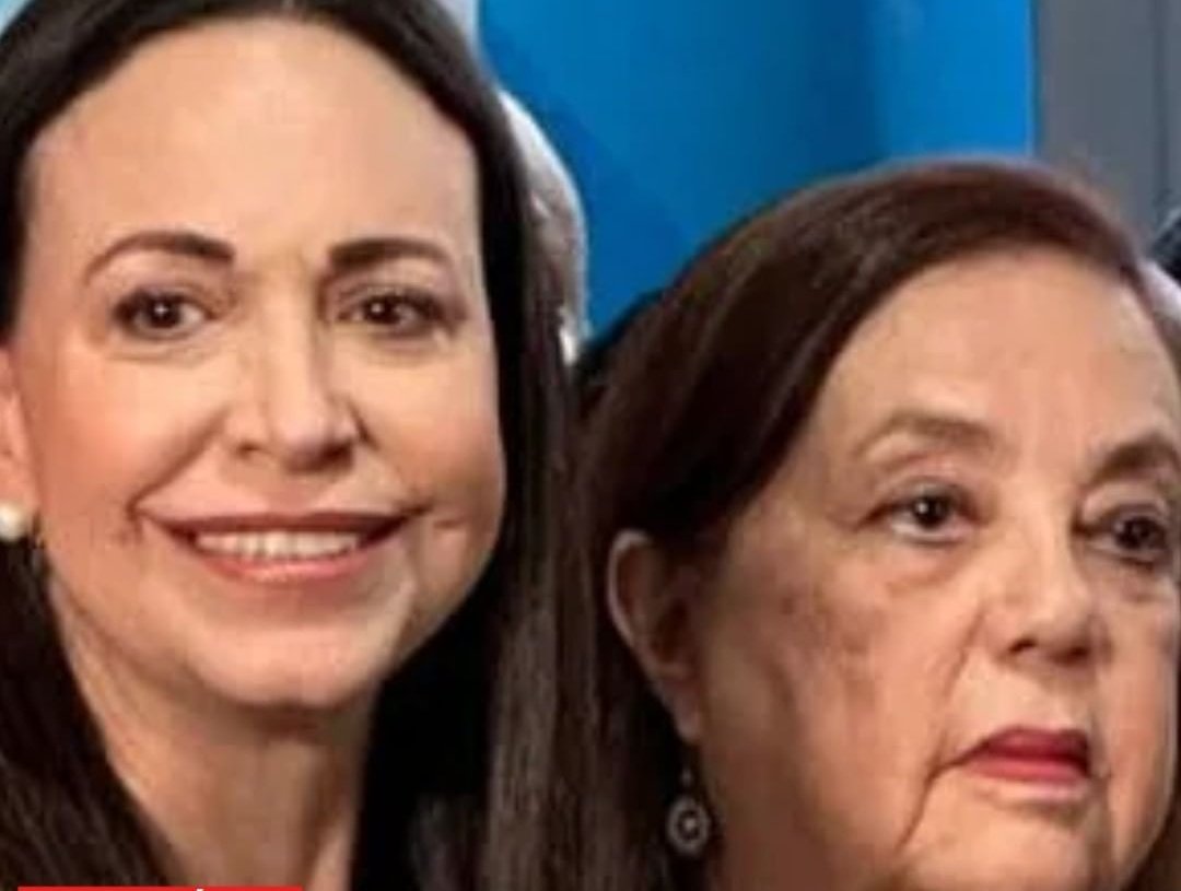 valerasemanal's tweet photo. Podrá el liderazgo de MCM sobreponerse a los obstáculos que el sistema electoral impone a su sustituta opción? Pasan las horas y los procesos se acortan. Que pasará con la PUD ?, corren el riesgo de quedarse sin candidato. Hasta ahora los dueños de las tarjetas guardan silencio https://t.co/ESIWJj3b21