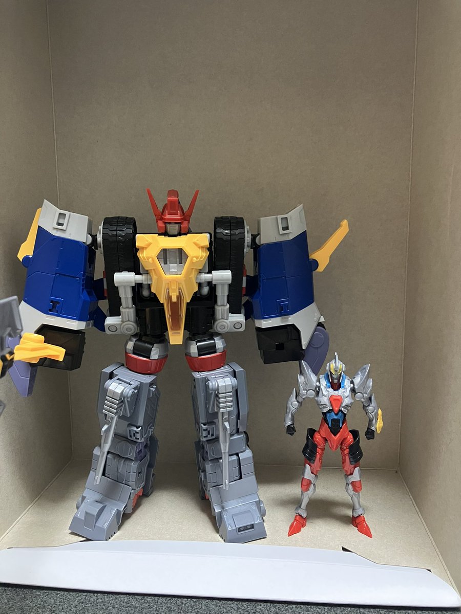 Non__0326's tweet photo. MODEROIDフルパワーグリッドマンのパチ組した https://t.co/CWicQueFSb
