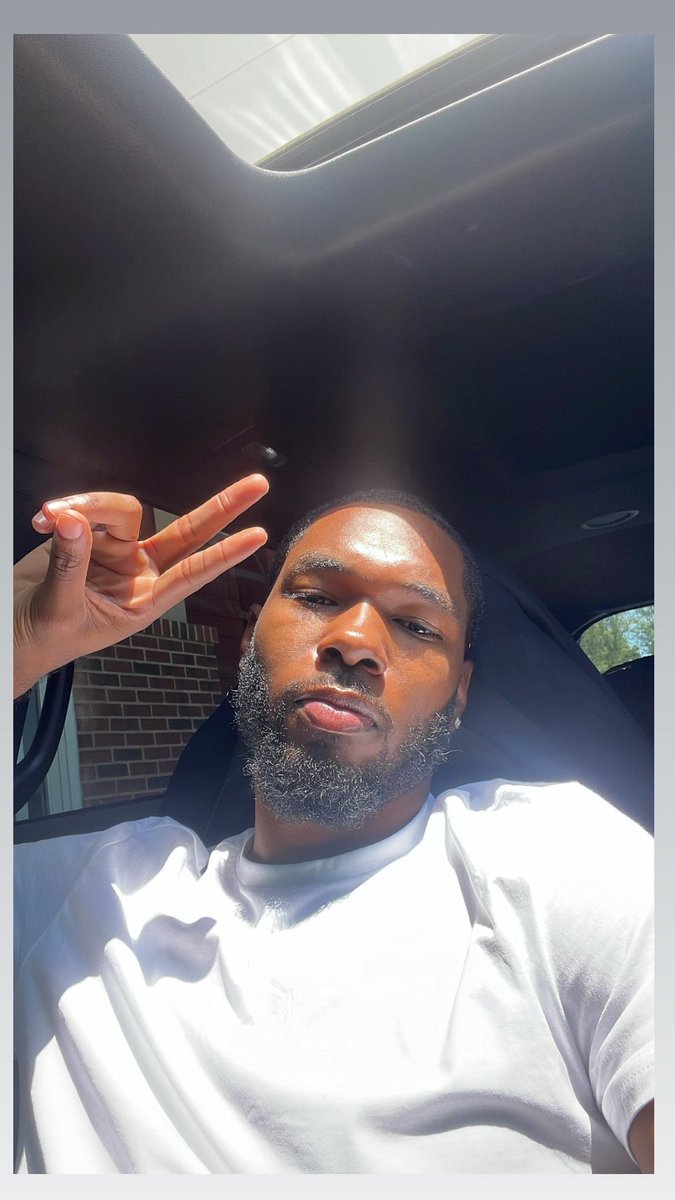 ceosemajj's tweet image. FROM: You got games on your phone? 
•
TO: Let me see that mf right quick 

#Perfecting🌹