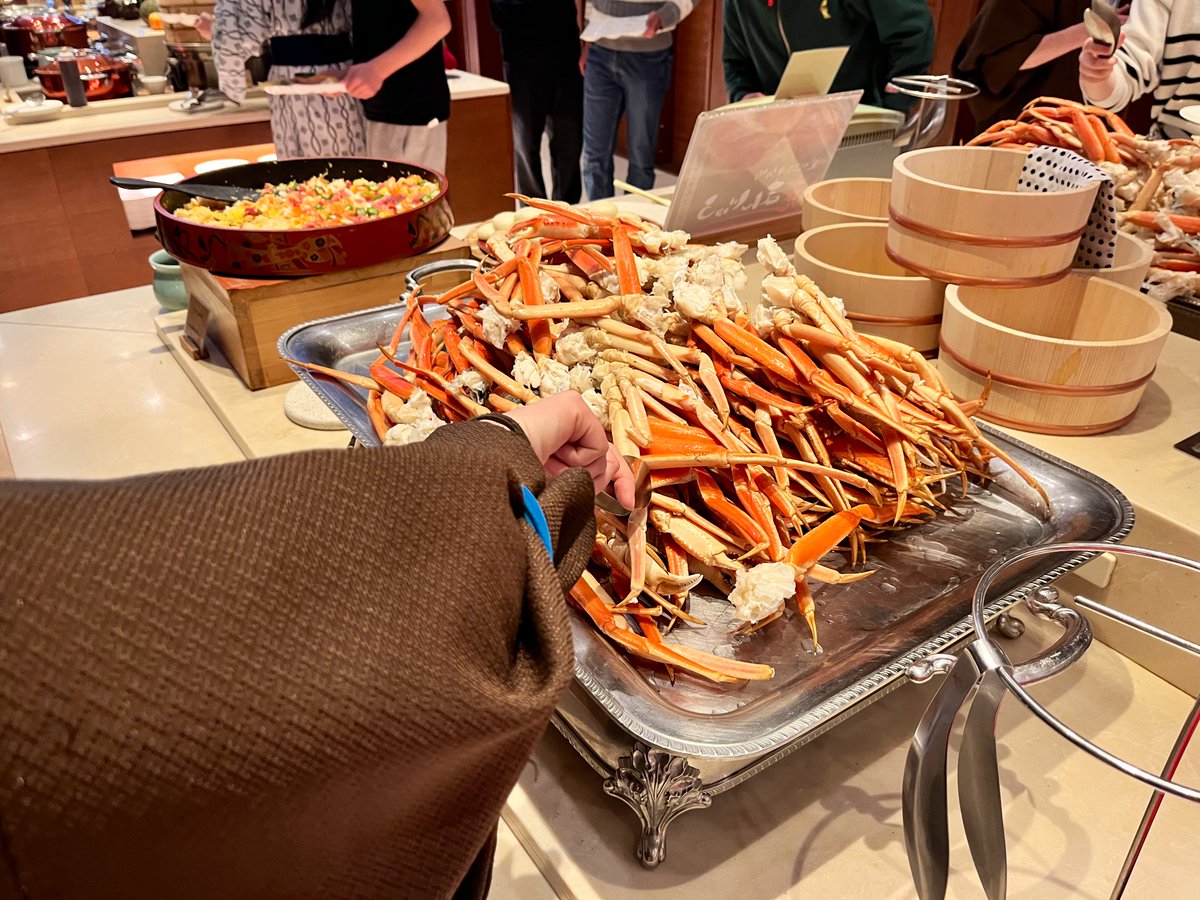 Rettymen's tweet image. ハイパーカニ食べ放題