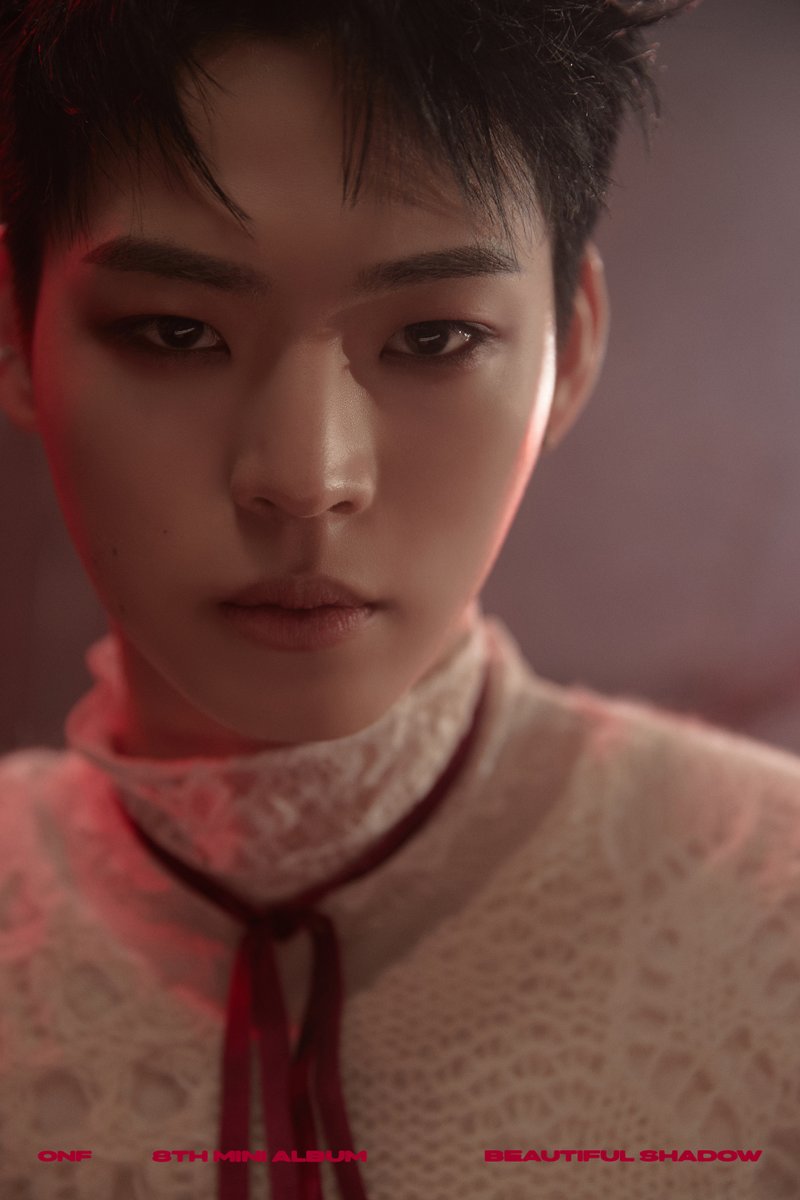 ONF_offcl's tweet photo. 온앤오프(ONF) 8TH MINI ALBUM 
[BEAUTIFUL SHADOW]

CONCEPT PHOTO
#DARKNESS_FOR_LIGHT ver.

2024.04.08 6PM (KST)

#온앤오프 #ONF #효진 #HYOJIN
#BYE_MY_MONSTER
#BEAUTIFUL_SHADOW https://t.co/iulTts35S2
