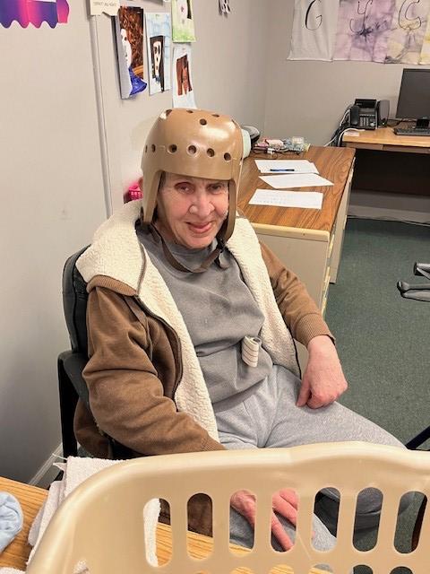 Benchmark_HS's tweet image. Twice a month, our Connersville, IN Day Services program partners with Reflection Church for a music and Bible story presentation called Joyful Noise. Raise your voices high!