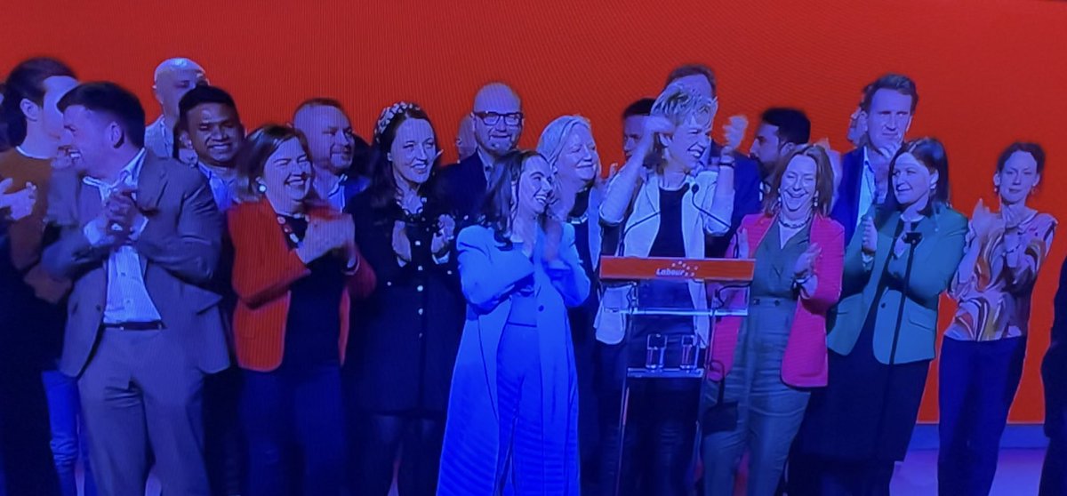 carrie_smyth's tweet image. 🌹Great Labour Conference Weekend started in Epic &amp;amp; ended in The Helix
🌹Many motions agreed
🌹Jim Larkin Thirst for Justice Award-Presented the Palestinian Ambassador Dr Jilan Wahba Abdalmajid
🌹Cormac O Braonain Award-Presented Bulelani Mfaco 
#AnIrelandThatWorksForAll #LP24