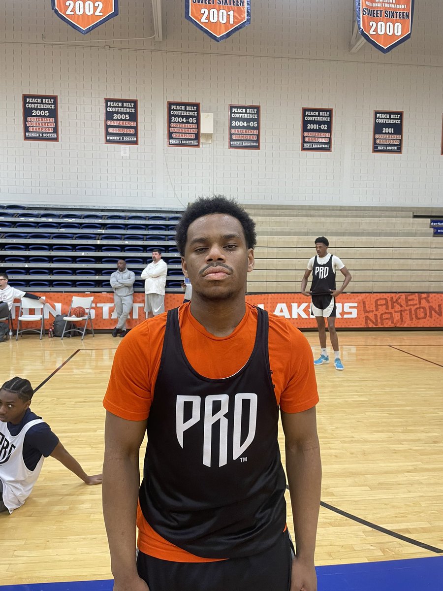 AJ Etienne (Druid Hills) is a tough &amp; physical floor general. 

He found success early in pick &amp; roll situations where he was able to get to his spot for a shot or dish it off to his teammate. 

A sleeper in the ‘25 class✔️

#SpringShowdown