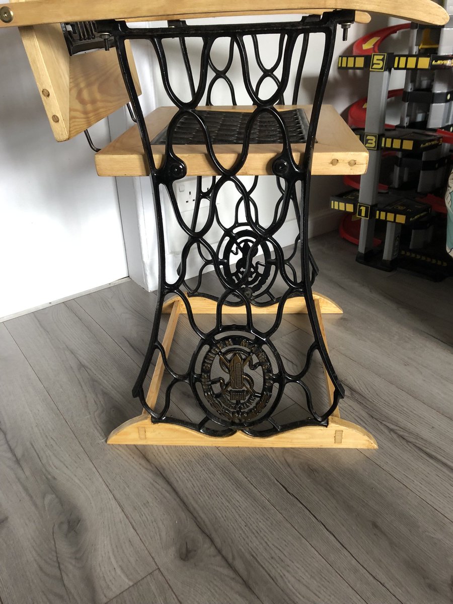 BSwirlsi's tweet photo. Peep's who repurpose old broken things into new things are my heroes...#ReduceReuseRepurpose https://t.co/sOerLqkzLl
