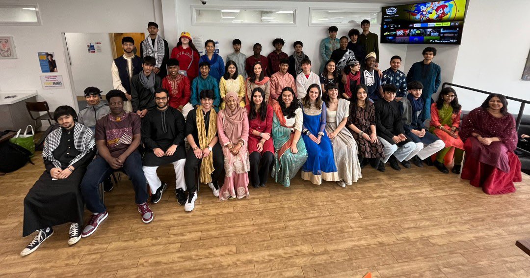 The Trinity community have been celebrating Diversity Week in many ways. It was wonderful to see so many Sixth Form students celebrating their heritage on cultural dress day. #DiversityWeek #TrinityCommunity