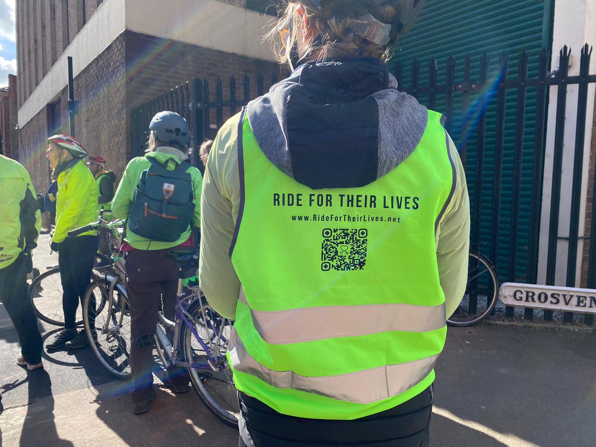 Brilliant turn out and perfect weather ☀️for today’s #RideForTheirLives in Birmingham ahead of #RCPCH24! RCPCH President @CamillaKingdon speaking at the event ⬇️ “Let's commit to tackling poverty and air pollution together both for current and future generations!”