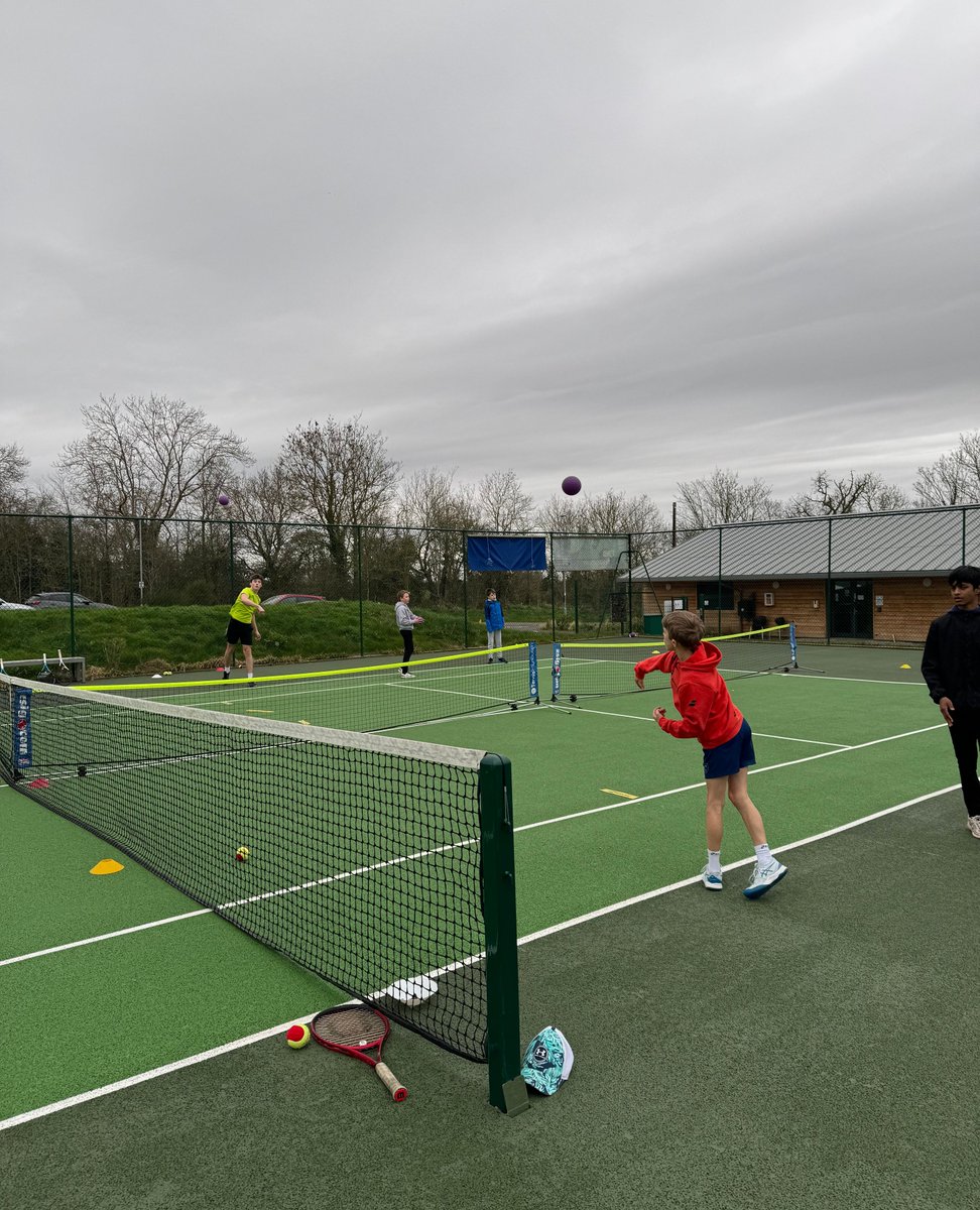 Last weekend we held our annual tennis leaders course!

22 young people working on feeding, body language, scoring competitions and more - skills for life!