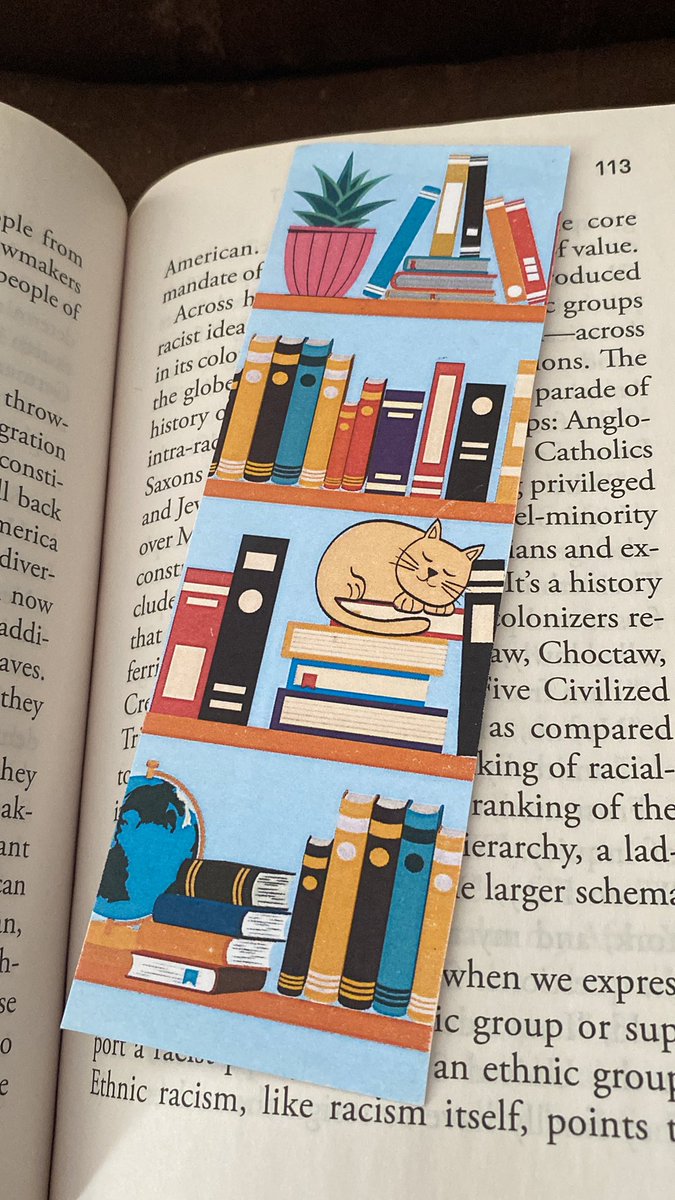 LibrasLibrary's tweet image. My library is amazing and makes bookmarks for everyone every couple weeks. I had to choose the kitty!