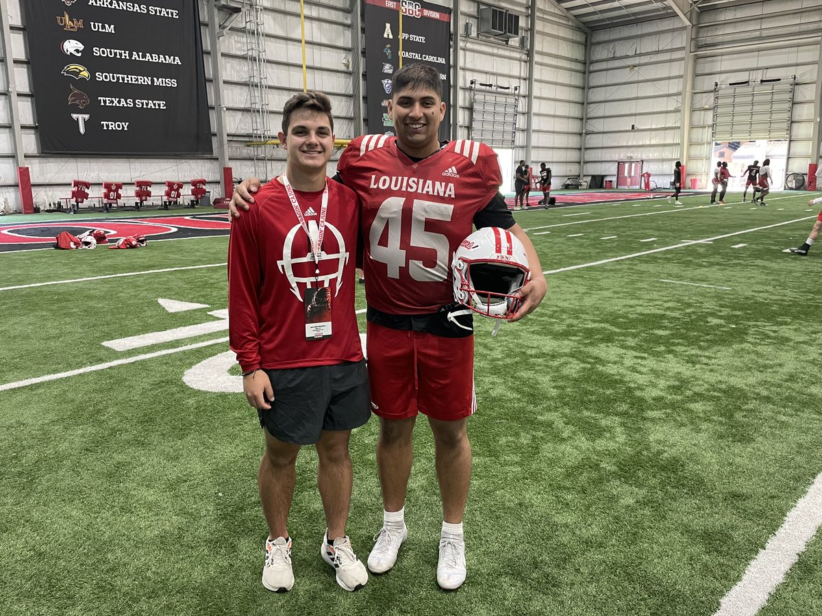 GuilbeauBrayden's tweet photo. Great day visiting the #cULture‼️🤟🏻@RaginCajunsFB @michaeldes1 @CoachMGiuliani @kennythekicker @loganklotz @CoachMunoz13 @leg12tim @CoachSchwanz https://t.co/ZOWLkwe1xY
