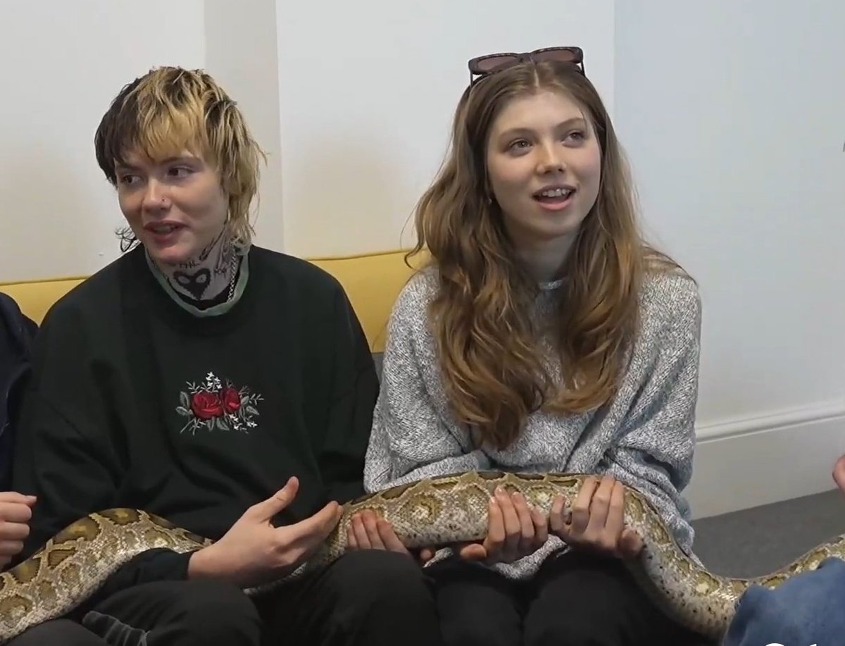 keepsamiss's tweet image. Molly has actually been on tubbo's streams more than tommy's now lmfao