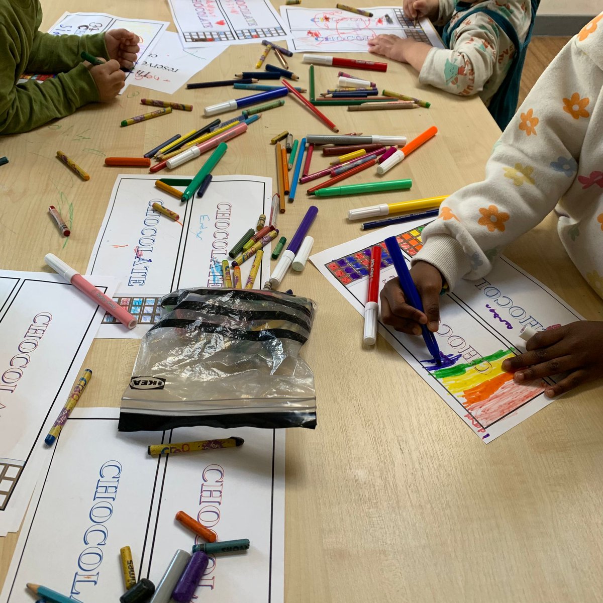 Another fun packed Craft and storytime session at Northolt Library! Join the team for an Easter treasure hunt and bunny🐰craft this Saturday 30 March, 11:30am!