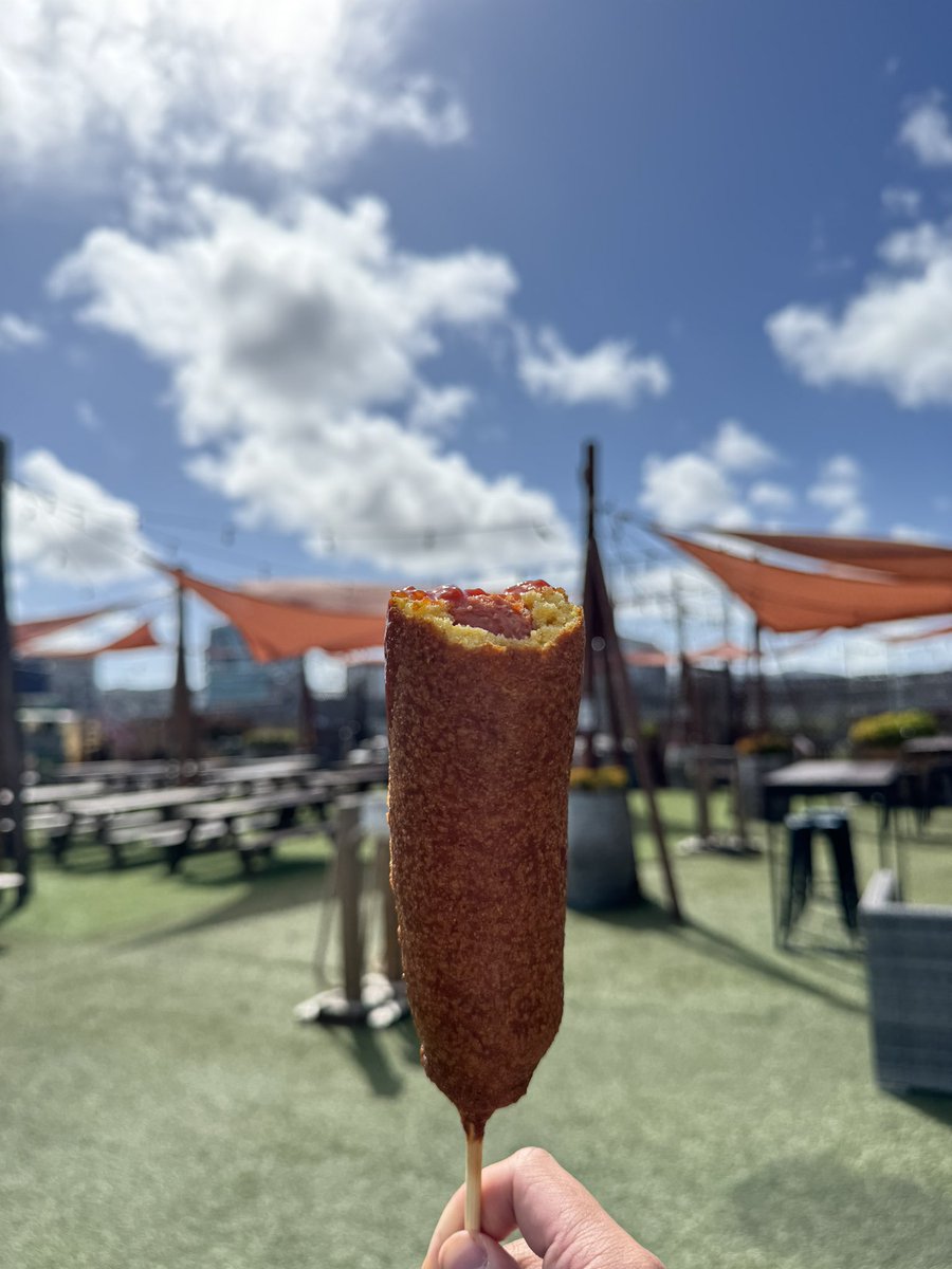 Batter Up Truck is at Spark Social SF for brunch today. We got the juiciest corndogs in town! ☀️ 
.
.
.
.
.
#batterupsf #batteruptruck #corndog #fresh #juicy #sundayfunday #sparksocialsf #sffoodie #nomnomnom #betterthandisneyland