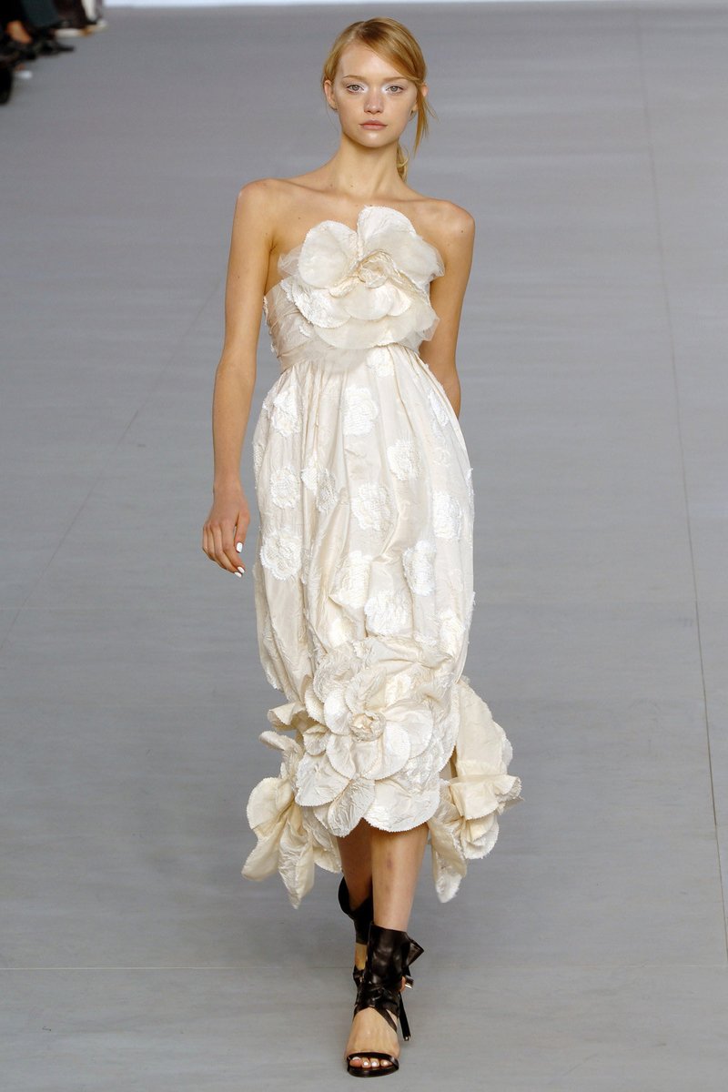 marissa cooper prom dress chanel Marissa Cooper wearing Chanel spring 2006 to her Prom (The OC)